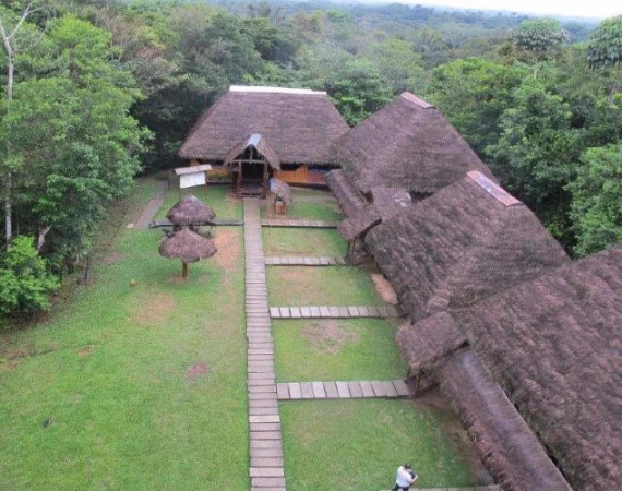 Caiman Lodge